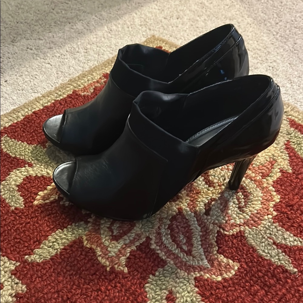 Anne Klein Black Peep-Toe Heels